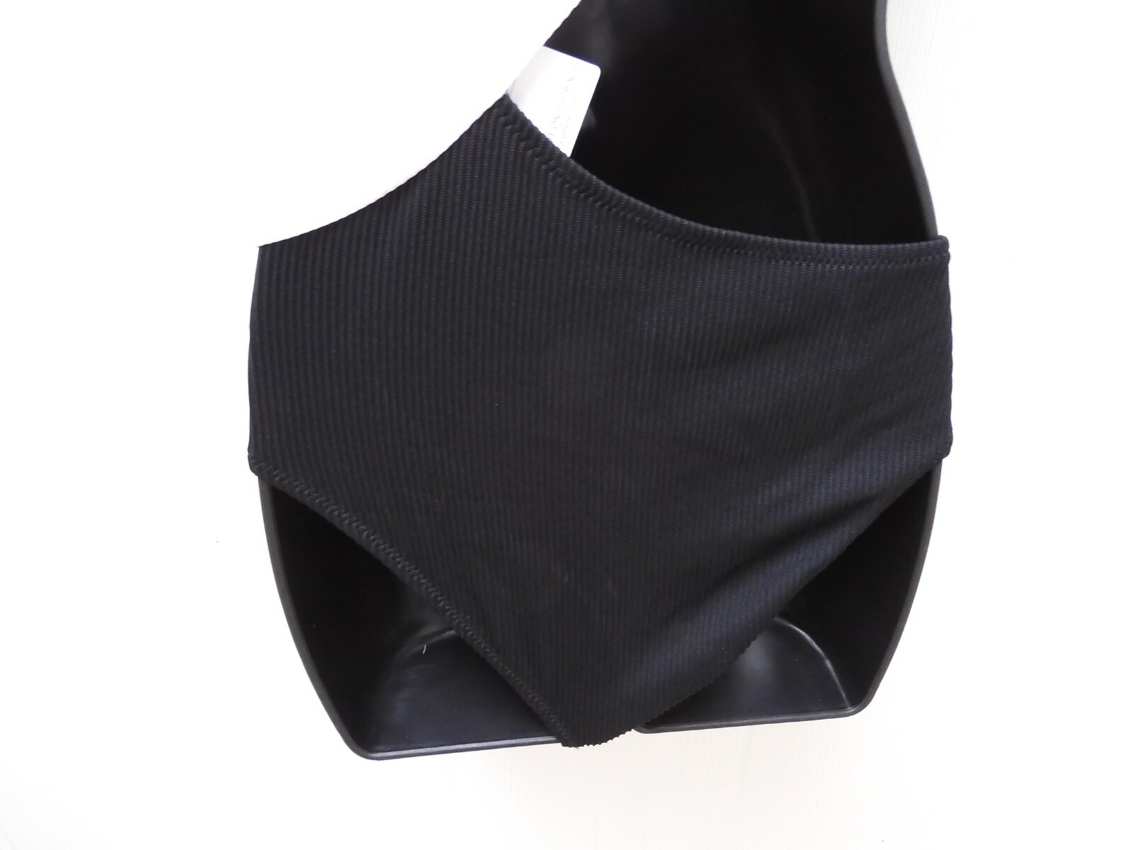 Cupshe Black and White Color Block 1 Piece Cut Out Bathing Suit Monokini Size S