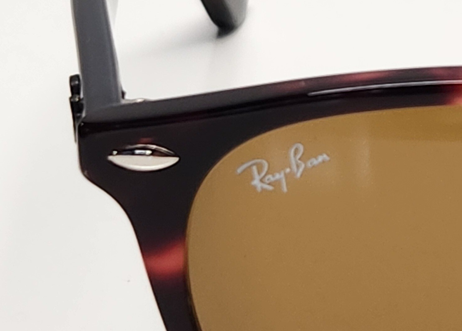 Ray-Ban Sunglasses Unisex Polished Light Havana Brown Oval 53mm 710/73