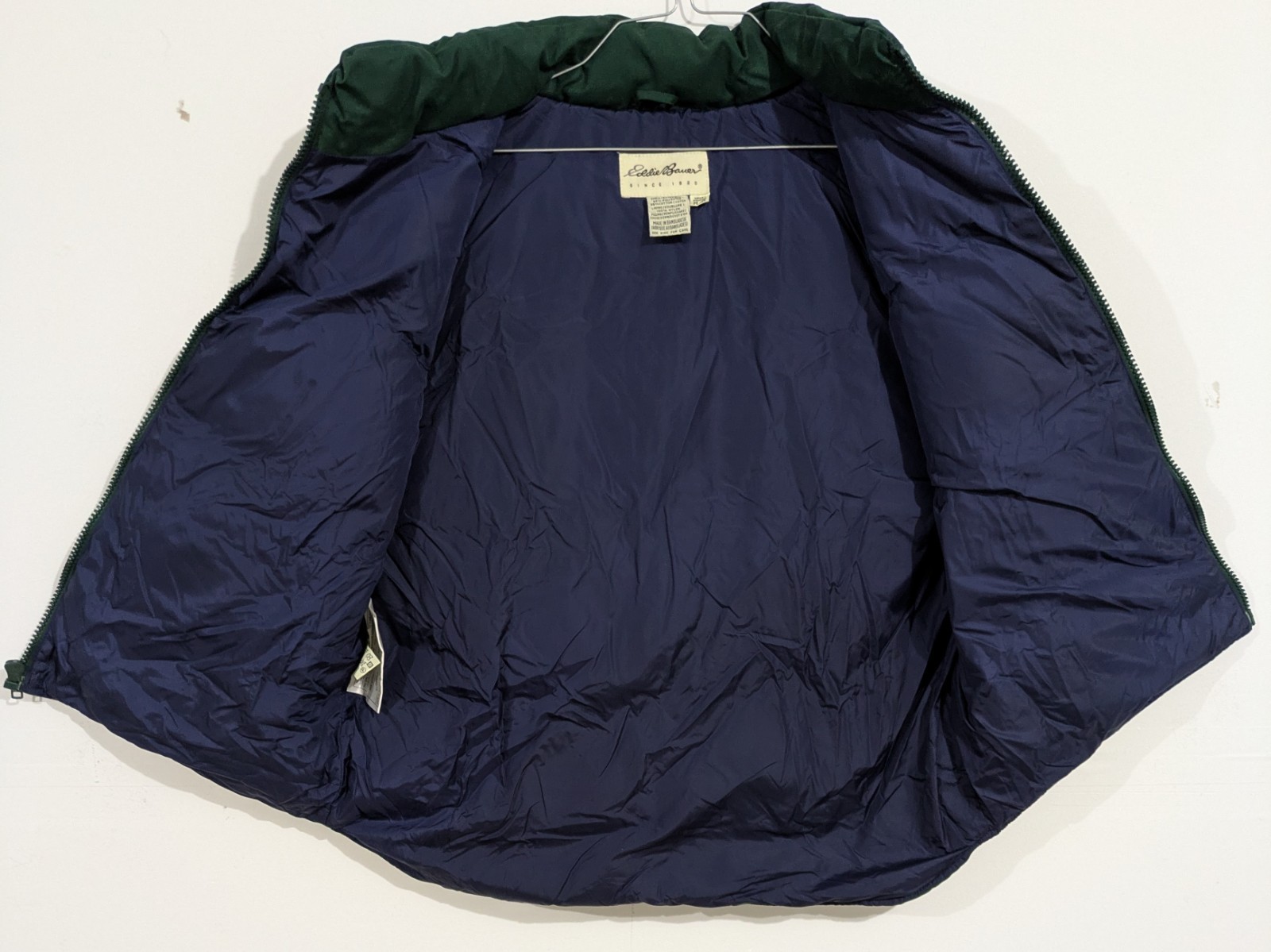 Eddie Bauer Men’s Green Down Puffer Vest M Full Zip Pockets Stand-Up Collar