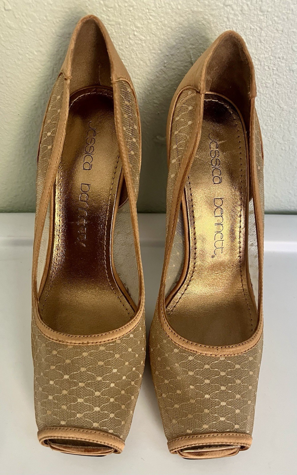 Jessica Bennett Metallic Gold/Copper Peep Toe Heels, Mesh Upper, Size 7, NWOT.