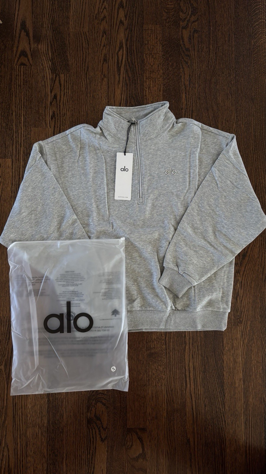 Size Small- ALO Accolade Quarterzip Gray Pullover