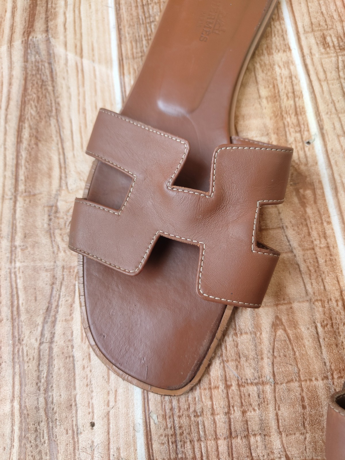HERMES Oran Women’s Brown Leather Sandal Flats EU 40.5 / US 10.5