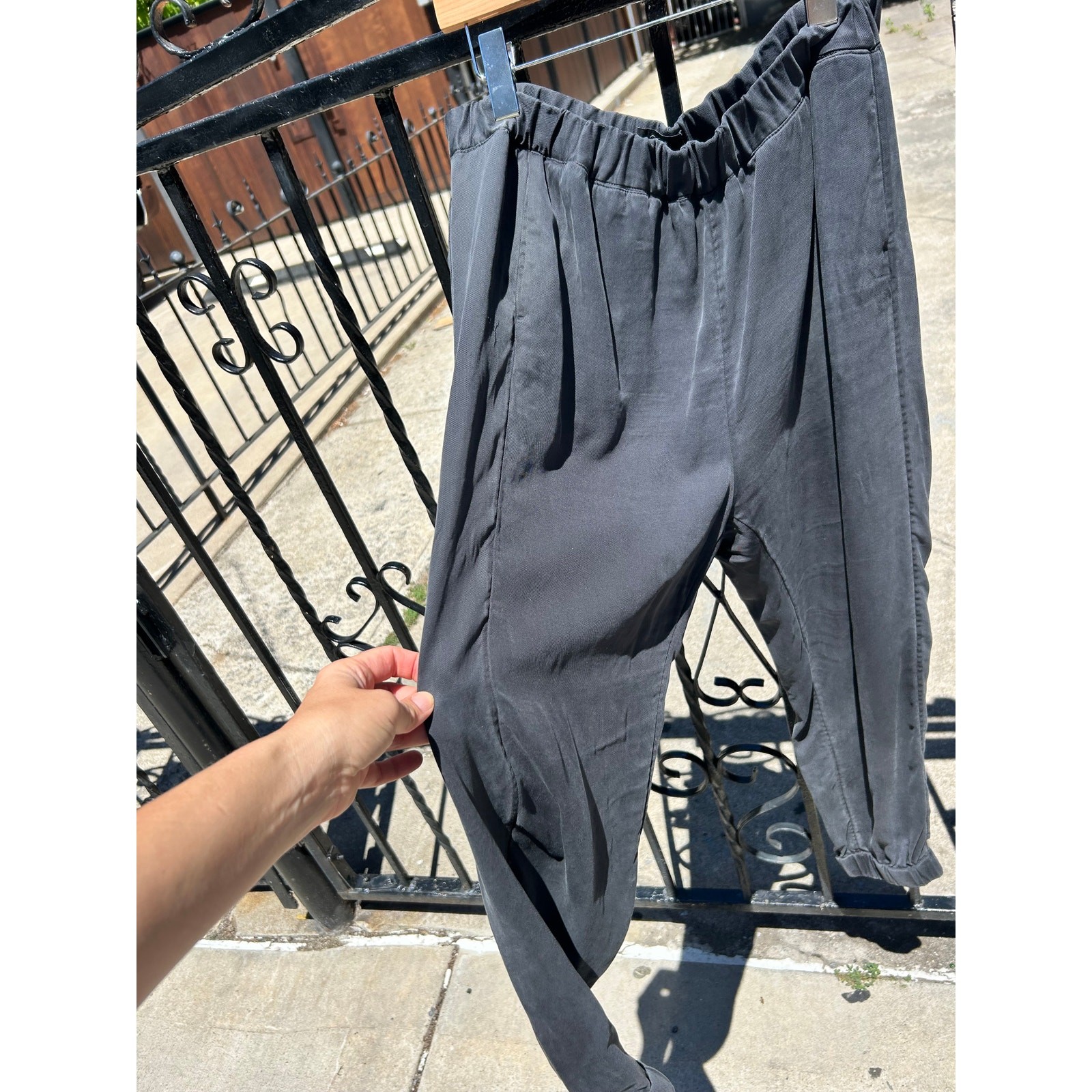 COS Elastic-Waist Tapered Joggers