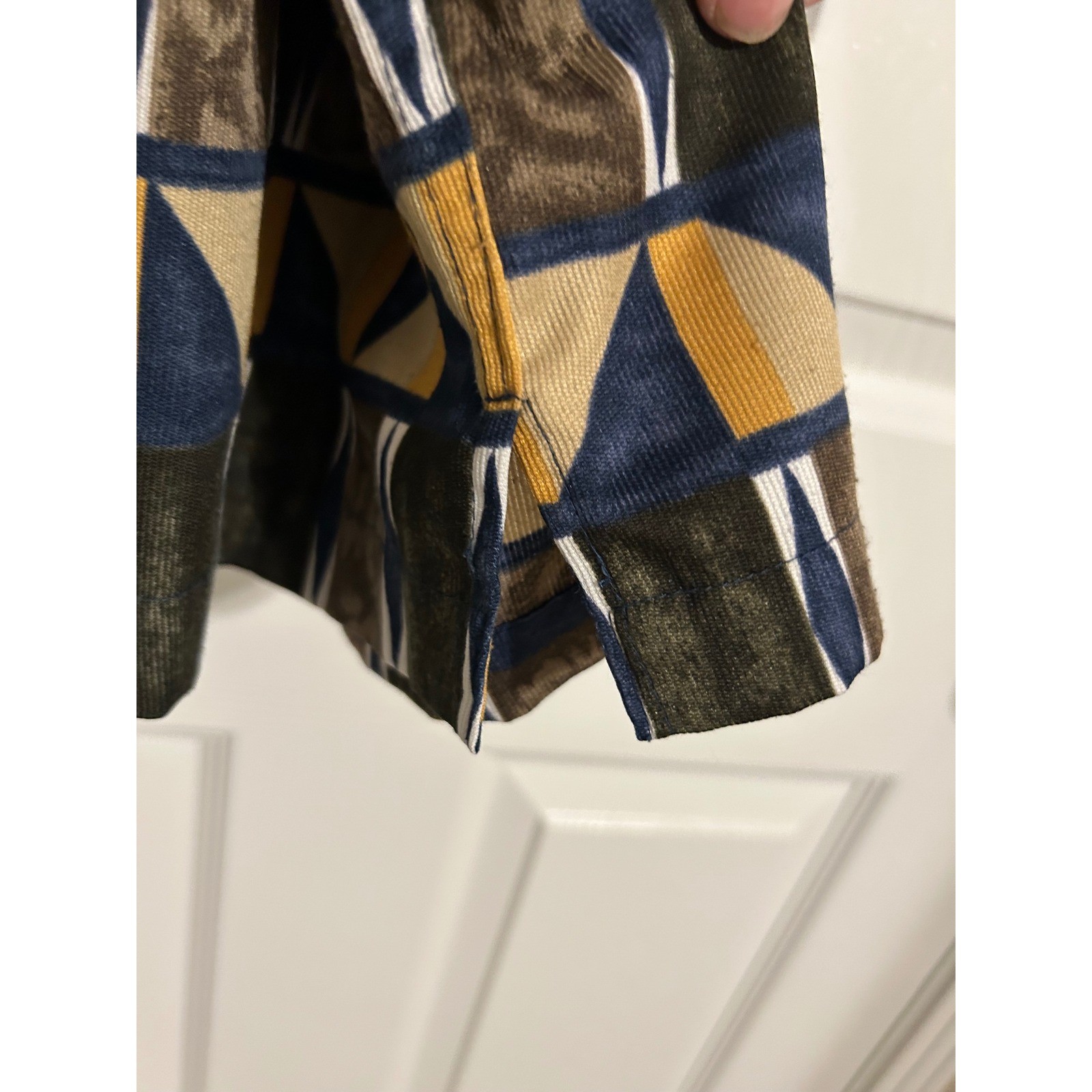 Island 2 Island Mens Large Geometric Abstract Print Short Sleeve Button Up Shirt