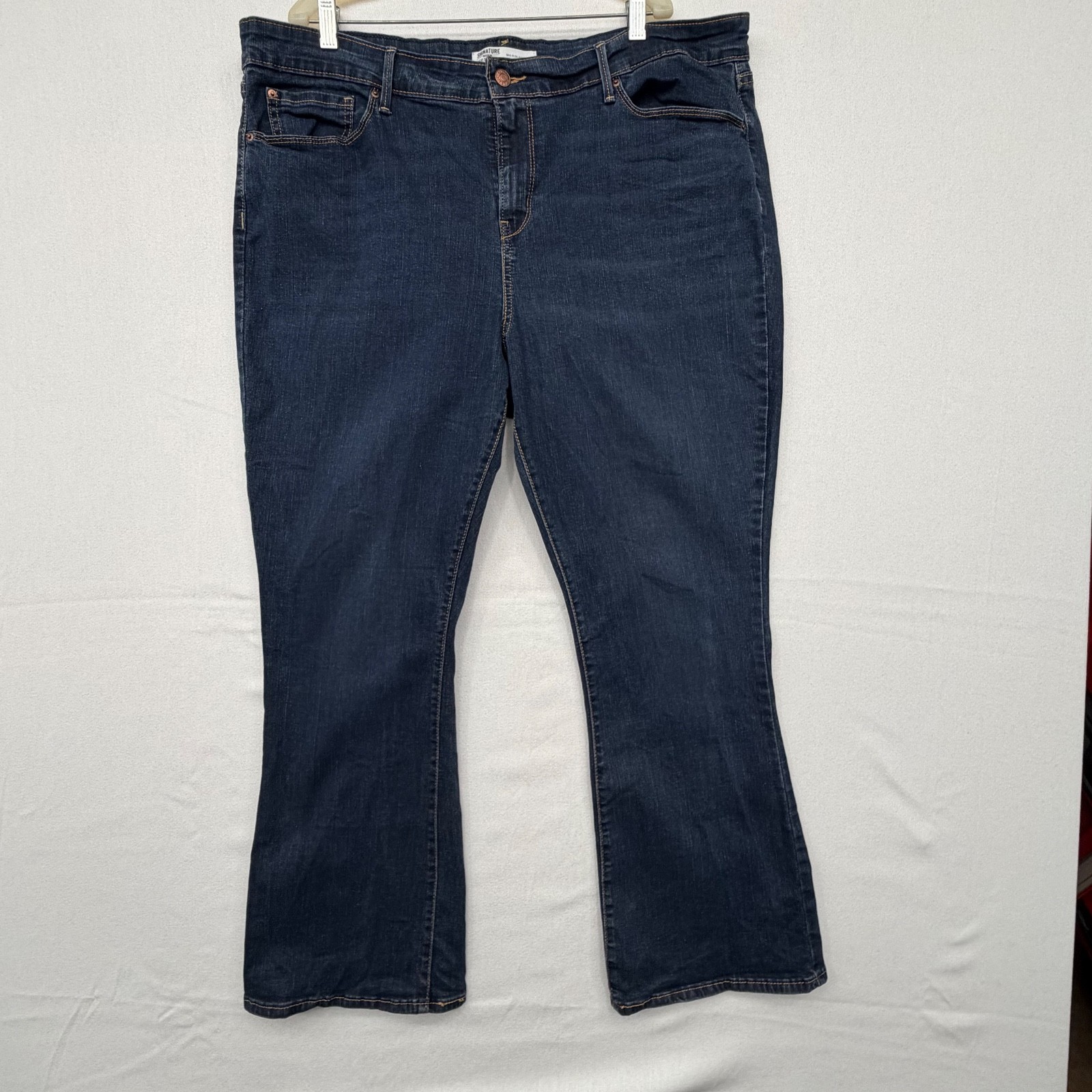 Levi Strauss Signature Gold 20S Mid Rise Bootcut Women’s Jeans 35×30
