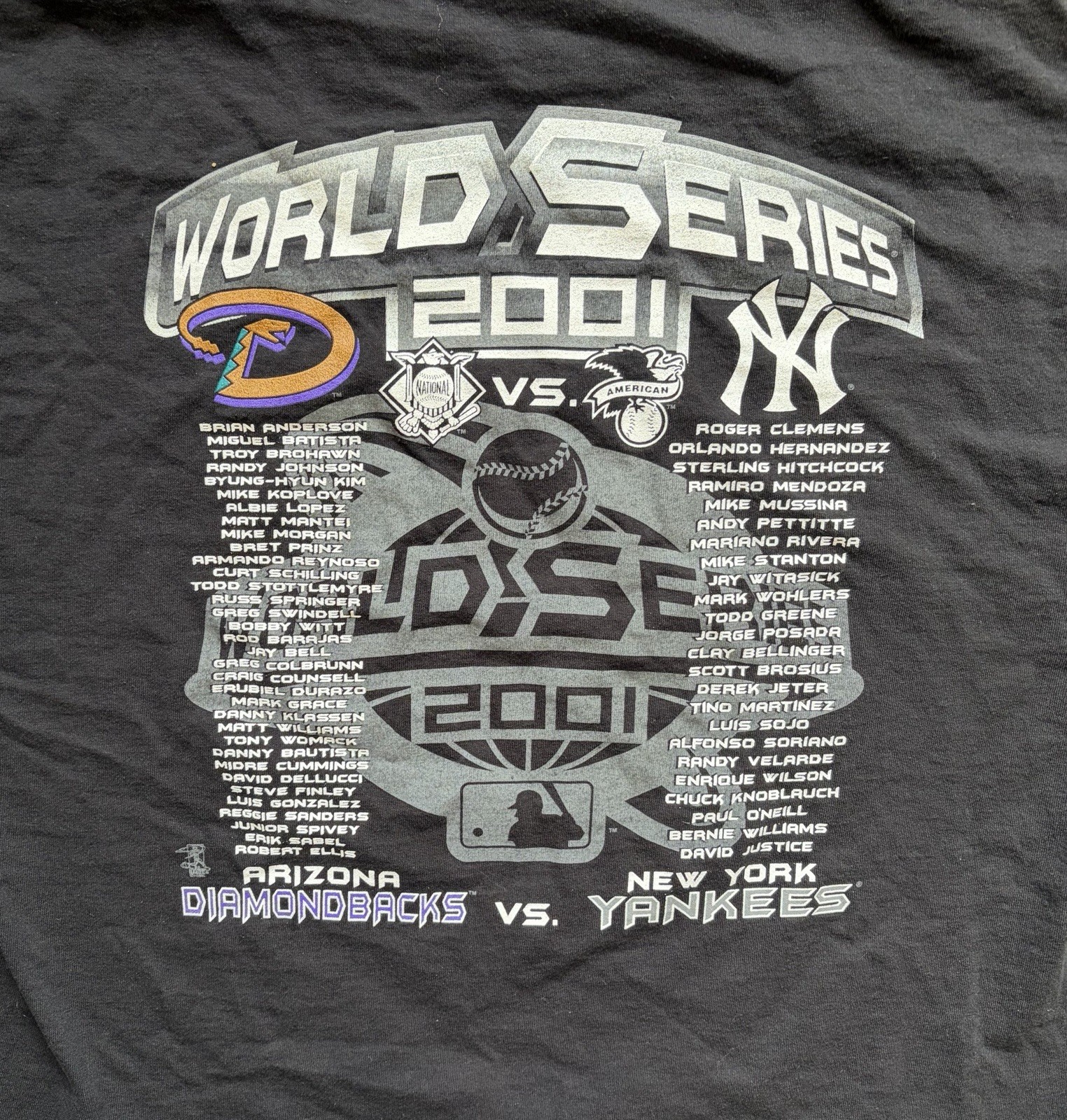 2001 World Series Diamondbacks vs Yankees Tee sz XL measurements pictured