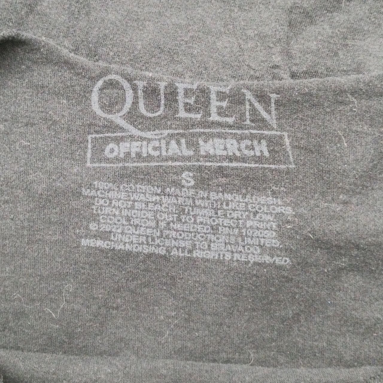 Queen Official Merch Crest Graphic T-Shirt