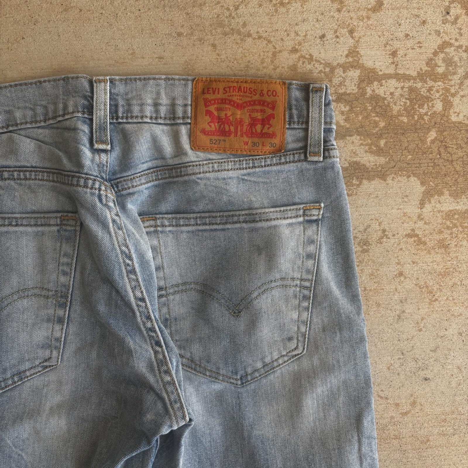 Y2K Levi’s 527 Jeans Mens 30×30 Blue Light Wash Slim Bootcut Denim Distressed