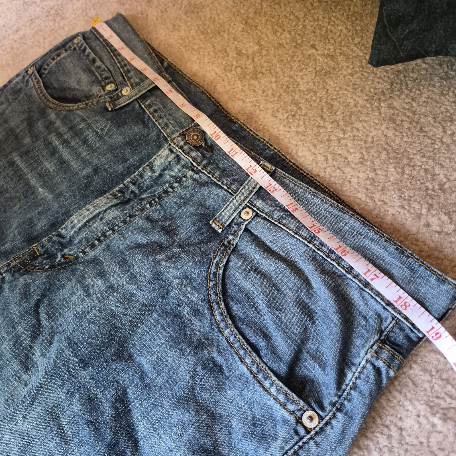 Levi’s 527 Series Men’s Bootcut 2000s Jeans Medium Wash