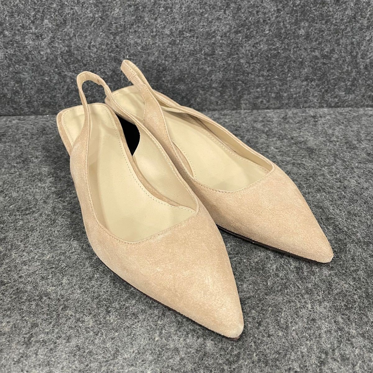 THEORY Block Heel Slingback in Suede Women’s Size 35 US 5 Beige Clay