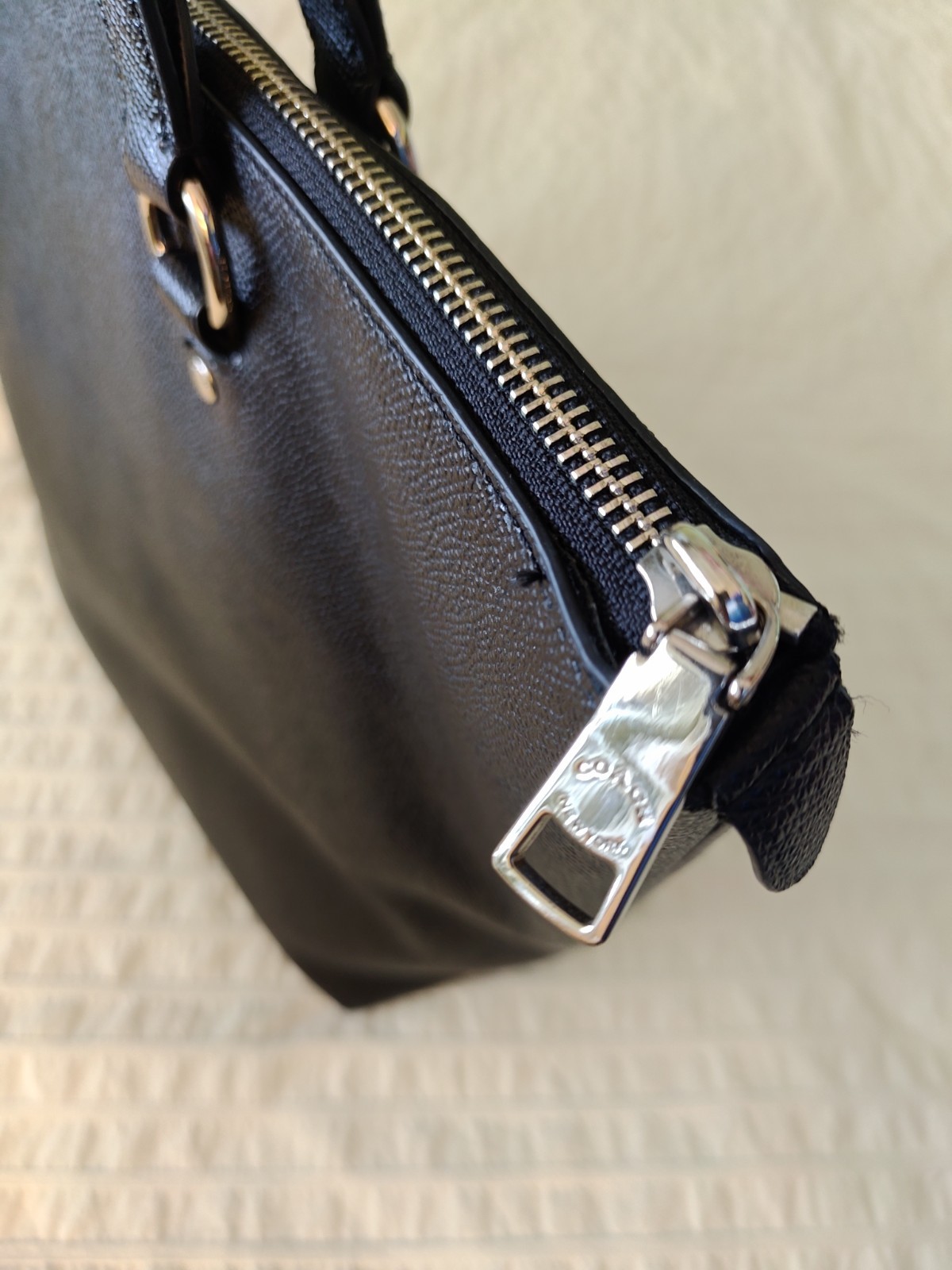 Coach Large Crossgrain Leather Tote for Women – Black (F79608)