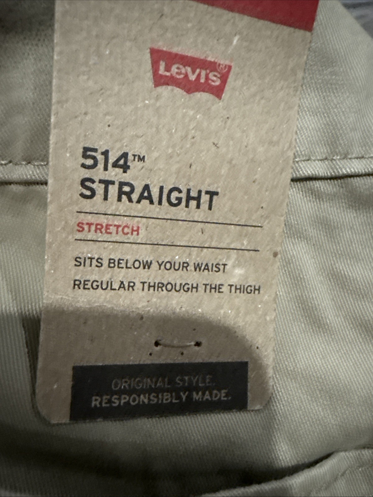Levi’s Men’s 514 Straight Stretch Jean Tan Size 40×30 Sits Below Original Tan