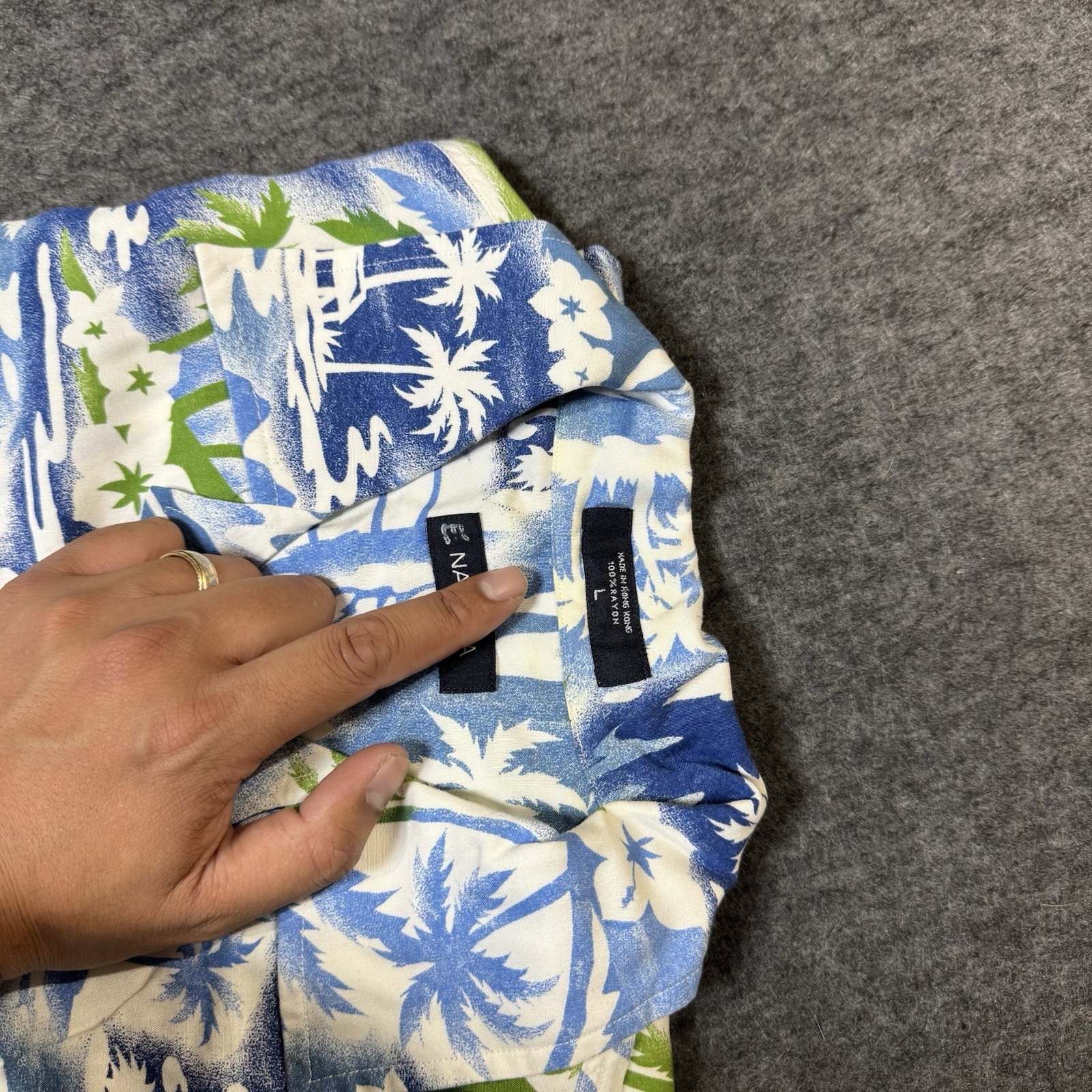 Vintage Nautica 100% Rayon Hawaiian Palm Tree Button Shirt Mens L Aloha Retro