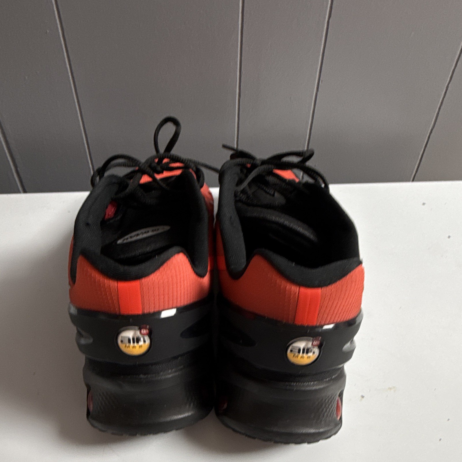 Nike Air Max DN8 Black Bright Crimson Low Top Mesh Lace Up Sneakers FQ7860-008