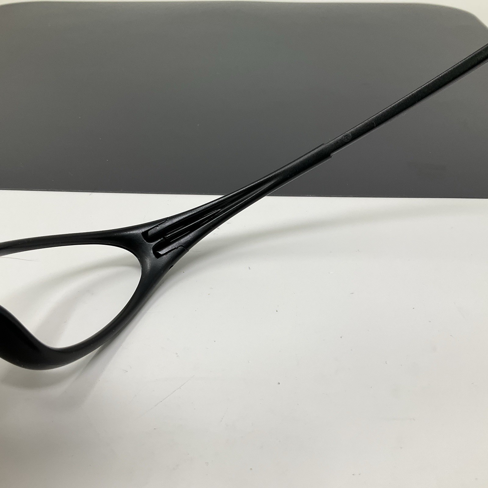 OAKLEY MINUTE 1.0 MATTE BLACK SUNGLASSES GEN 2/3 No Lenses/Ear socks Gen 3 Hinge