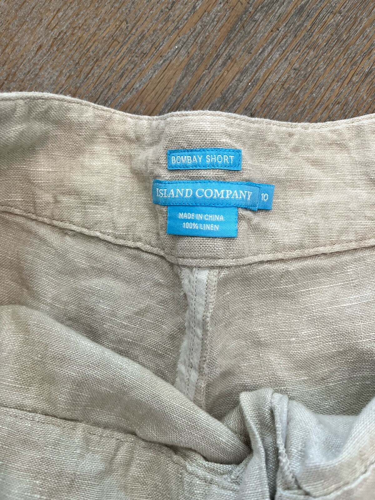 Island Company 100% Linen Cargo Shorts Size 10 Beige Waist 34” Inseam 5.5”