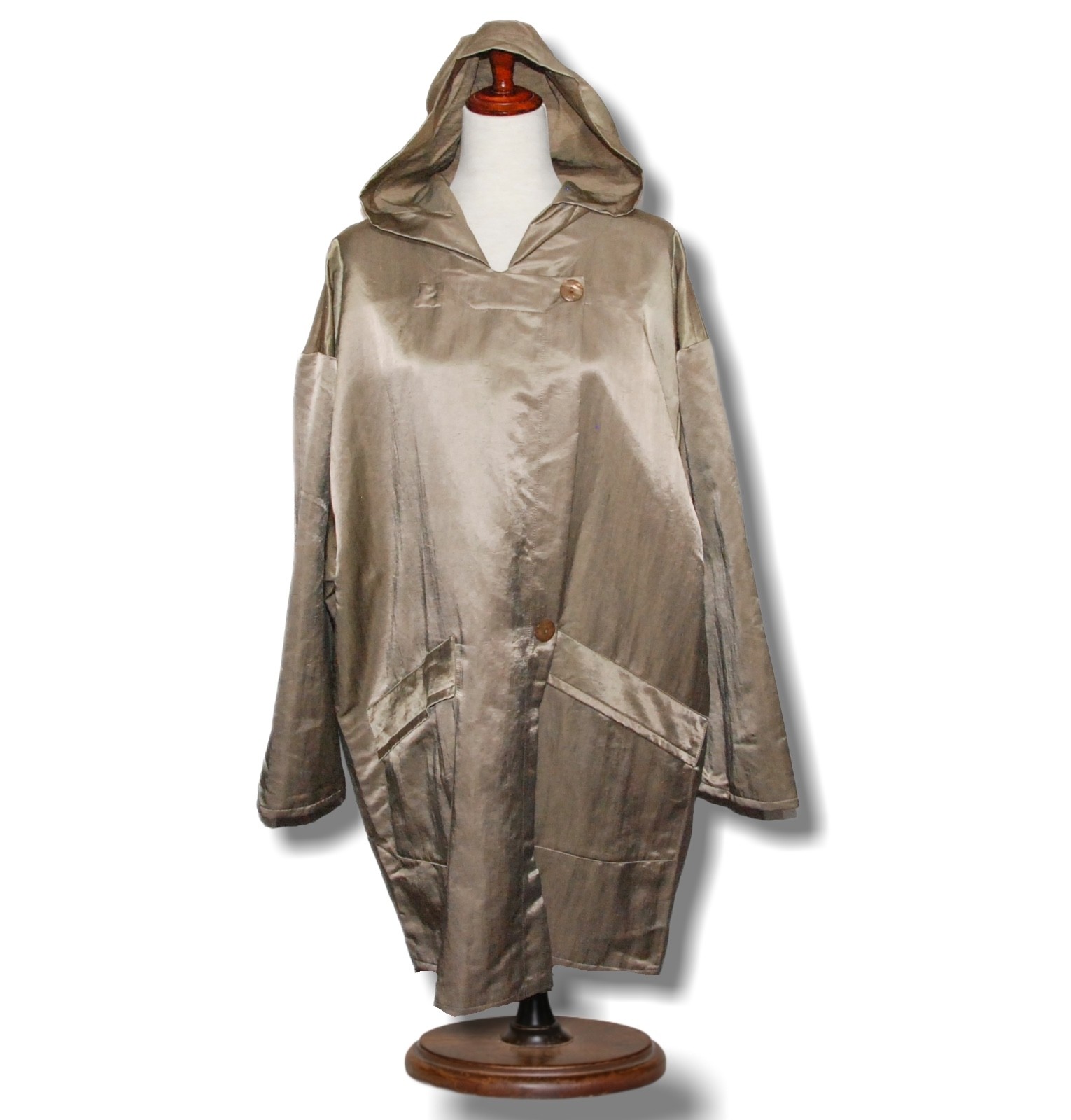Linda Lundstrom La Parka Gold Bronze Metallic Hooded Rain Coat Jacket 52″ Chest