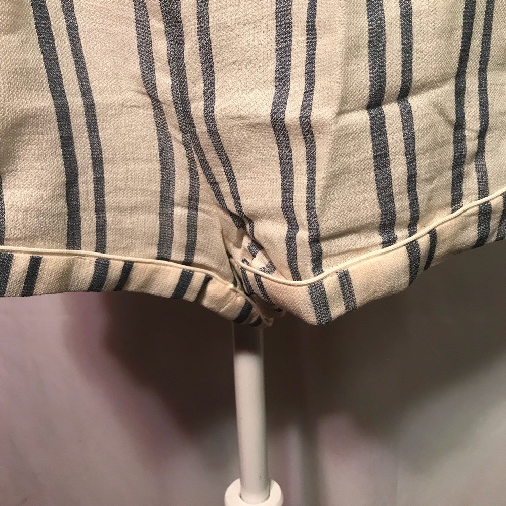 NWT Solid & Striped Tracy Short Sheer Size Medium