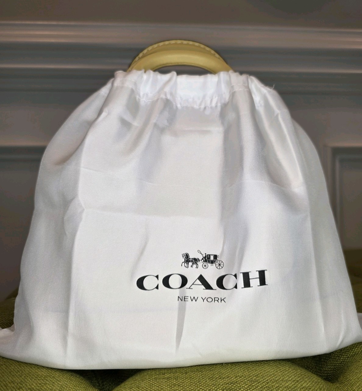 RARE COACH Revel 24 Glovetanned Leather 1941 Lock and Key!