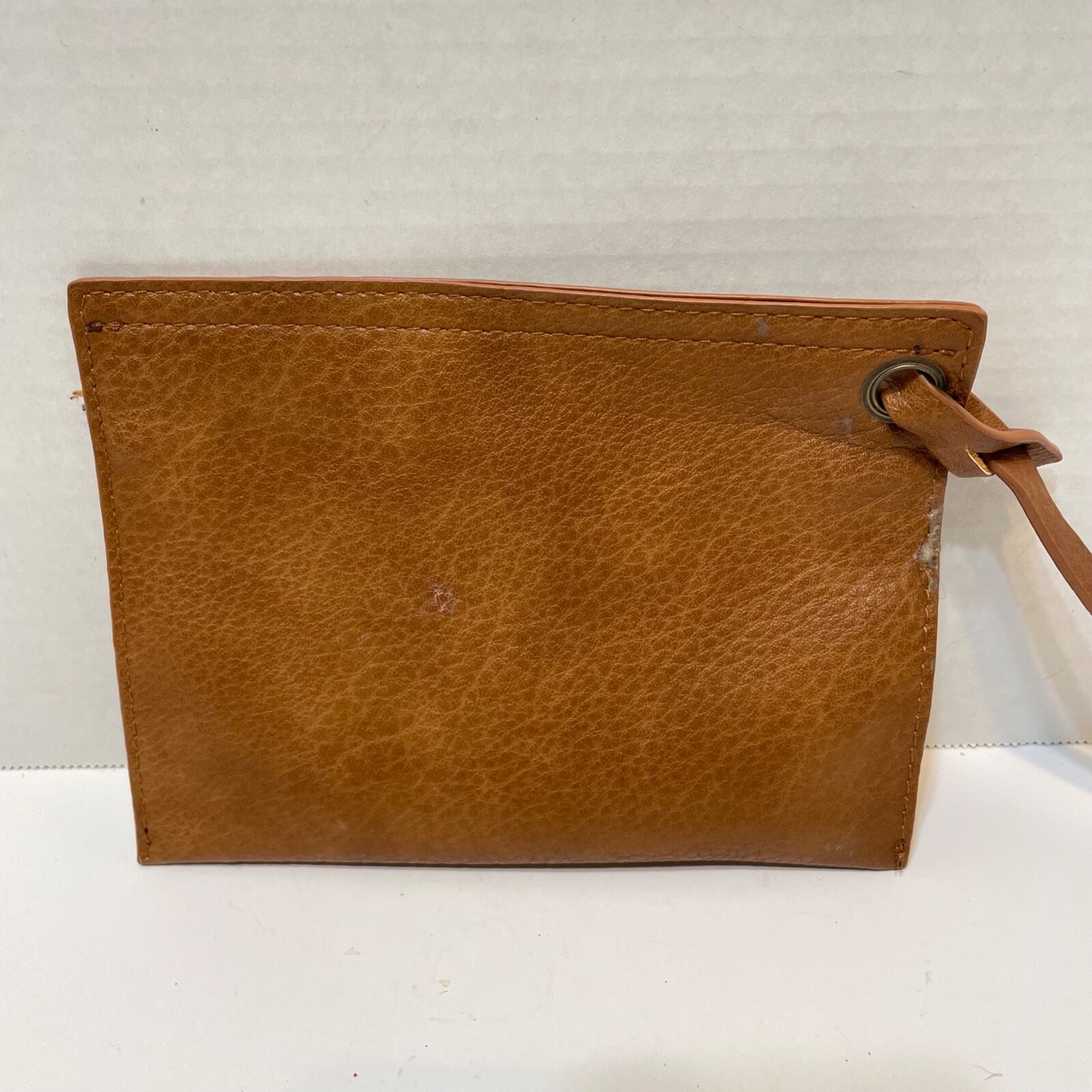 Altard State Brown Pebbled Leather Pouch Zipper Clip 7 x 5 inches
