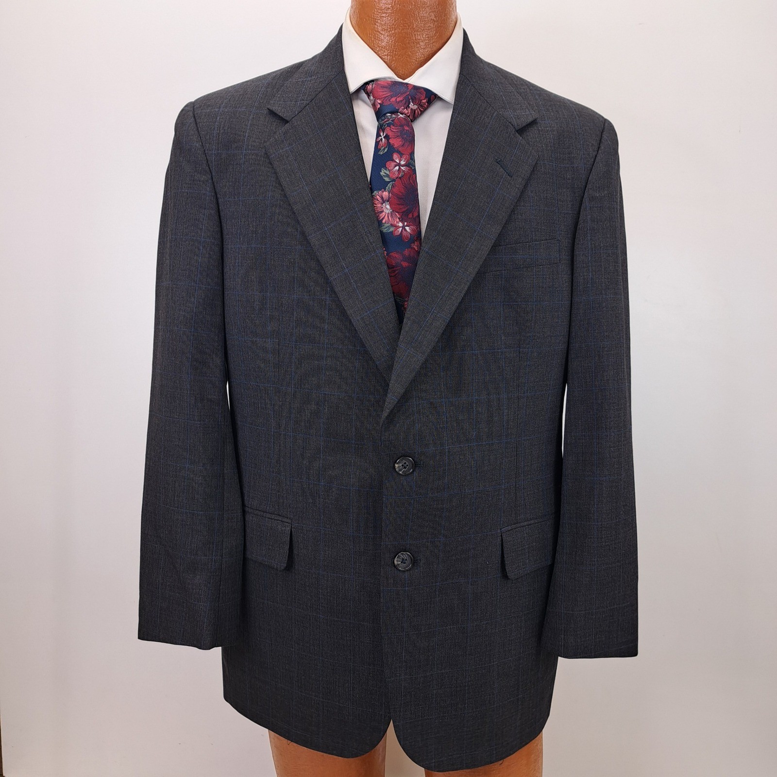Tom James Mens 42R Gray Plaid 2 Piece Suit Corporate Image Pleated Pants 34×30
