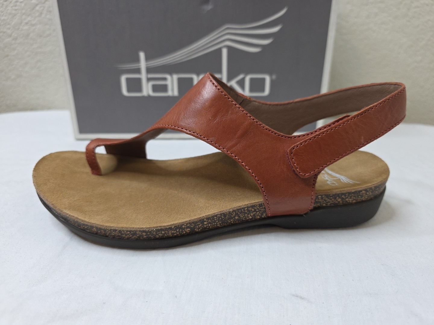 Dansko Reece Waxy Burnished Thong Sandals Women’s EU Sz 37 US Sz 6.5 – 7