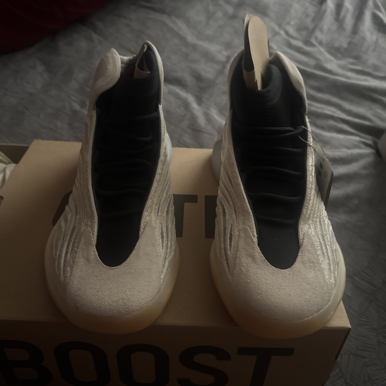 adidas Yeezy Quantum Lace Up Mens Beige Sneakers Casual Shoes HQ2085