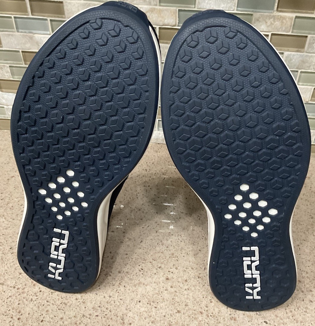Kuru Atom Men’s Slip-On Blue Sneakers Size 11 Knit Everyday Travel Seamless EUC