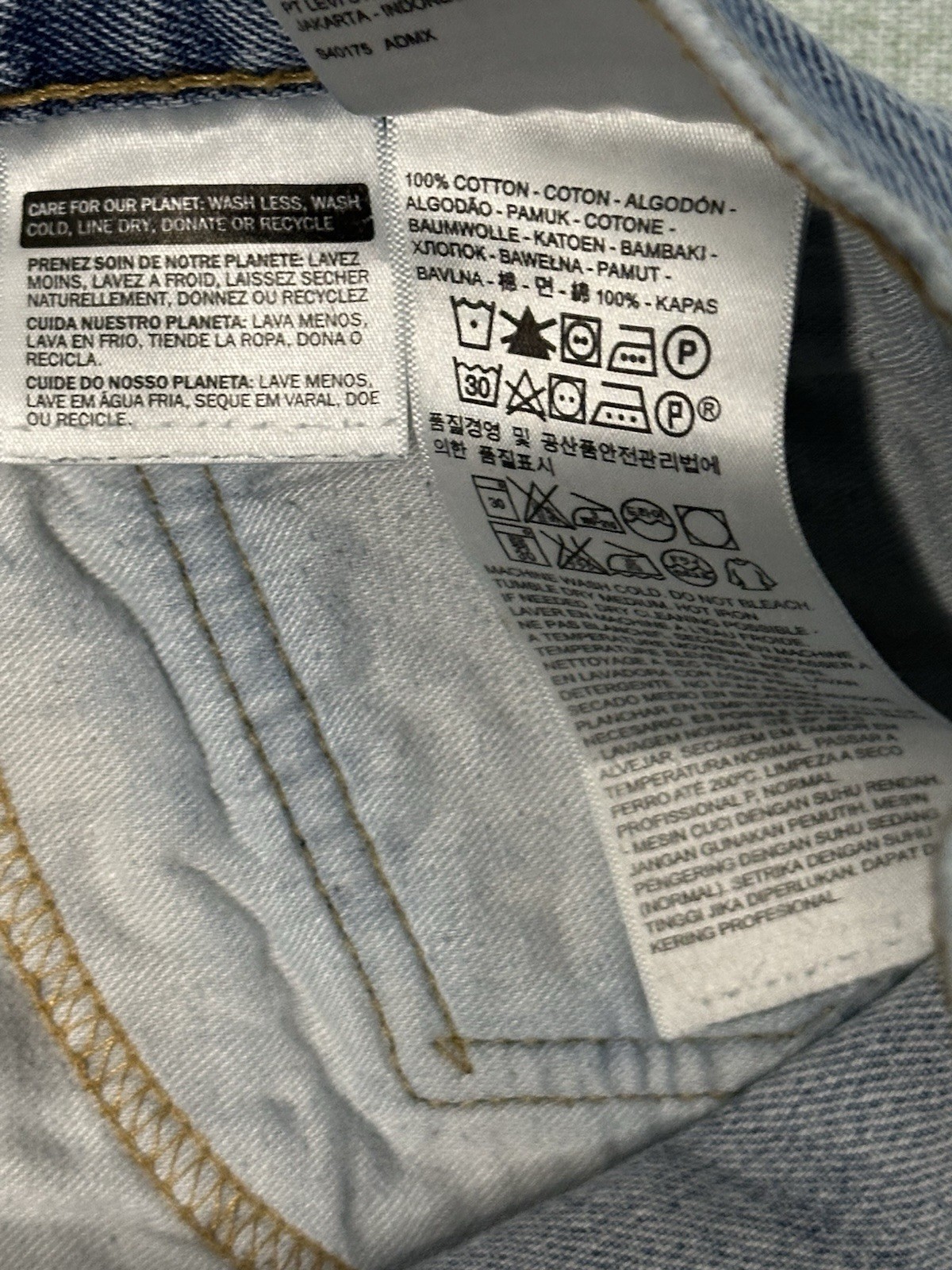 Levi’s 550 Relaxed Fit Medium Blue 100% Cotton Denim Jeans Men’s 36X30