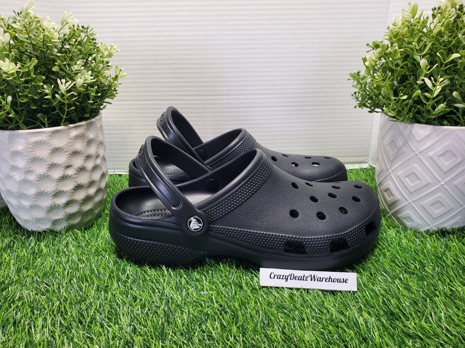Crocs Classic Clogs BLACK 10001-001 Men’s Size 10 Women’s 12 ⚫ NEW