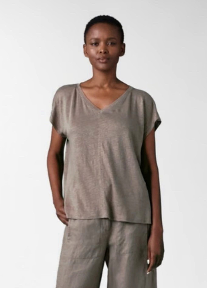 Eileen Fisher Women`s $118 Organic Linen Jersey V-Neck Tee in Mocha Brown size L
