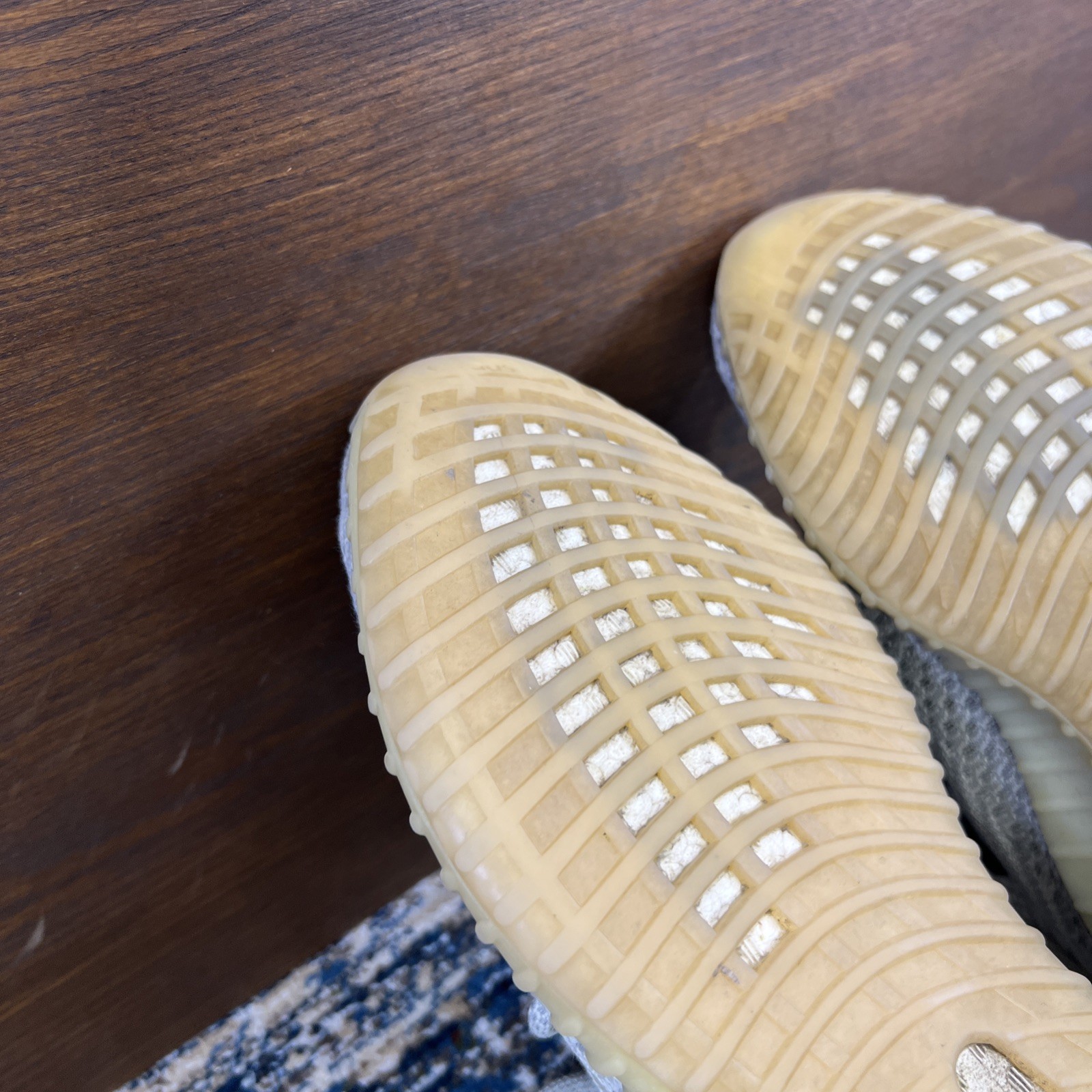 Adidas Yeezy Boost 350 V2 Lundmark Non-Reflective Men’s Sz 11 White Tan