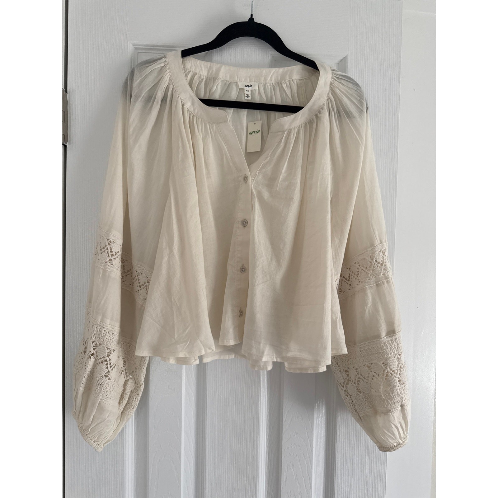 NWT Aerie Cream Lace Sleeve Boho Blouse Size Medium | Cottagecore Peasant Top