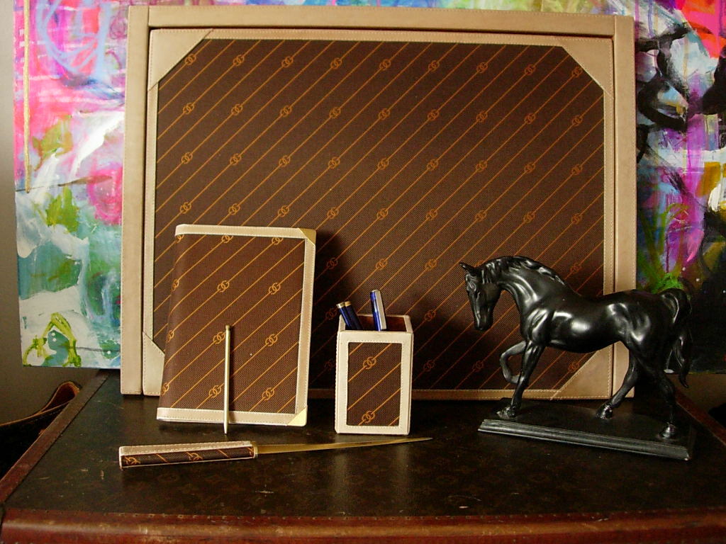 RARE Vintage GUCCI DESK SET Blotter Pad Pencil Cup Notebook Opener Accessory GG