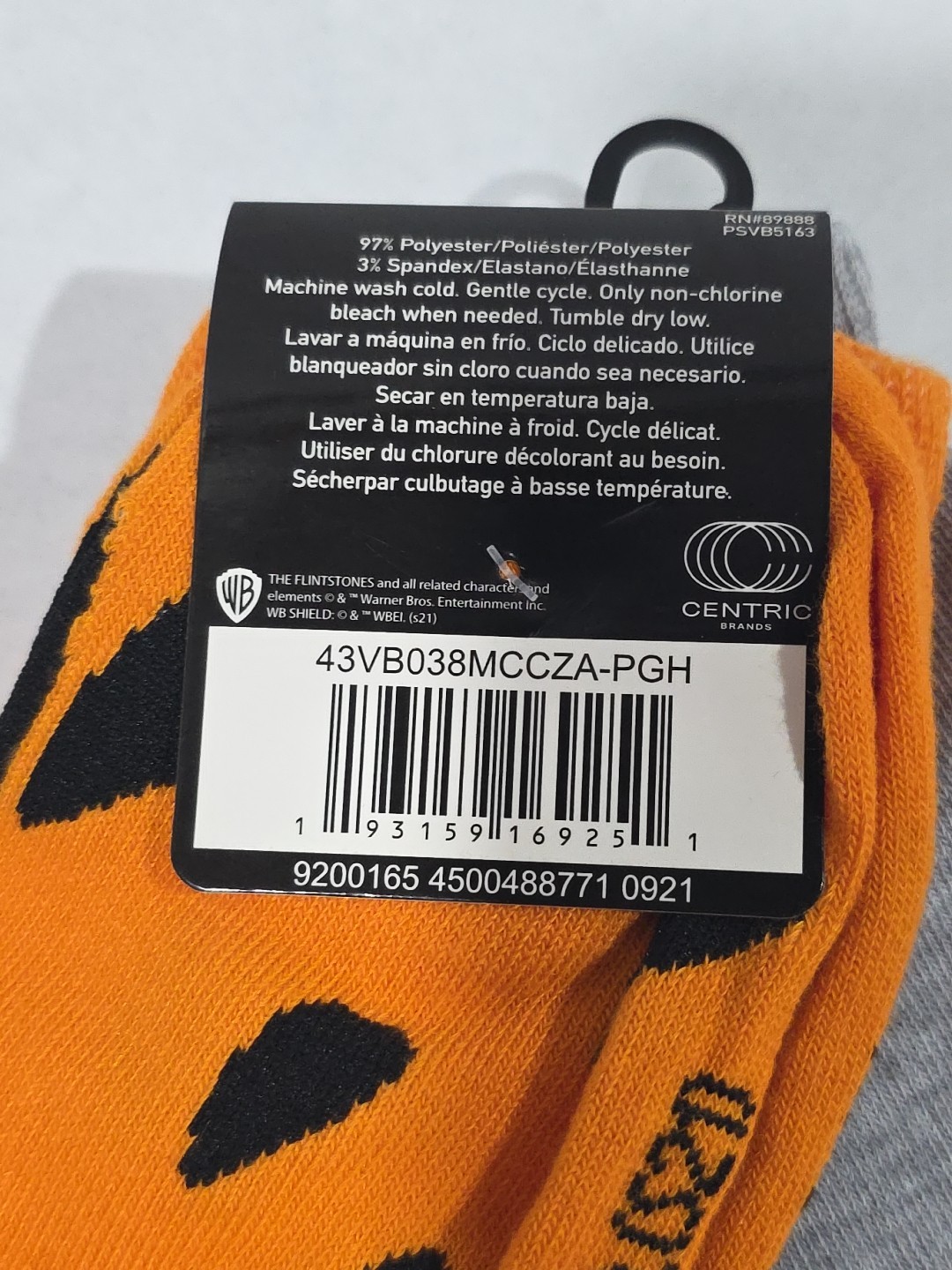 Fred Flintstone Men’s Cartoon Print Novelty Socks 2 Pairs Fits Sizes 6-12 NWT