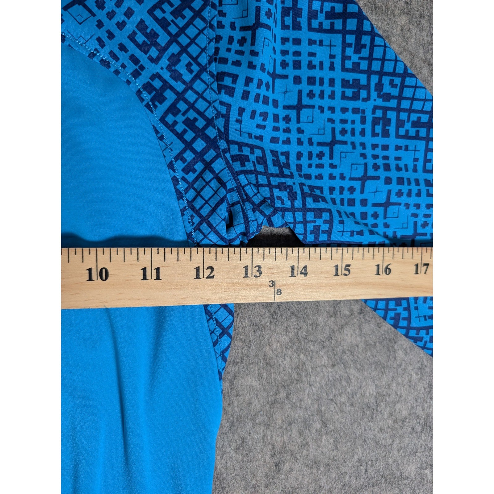 Under Armour ColdGear Womens Blue Geometric Quarter Zip Running Top Thumbholes