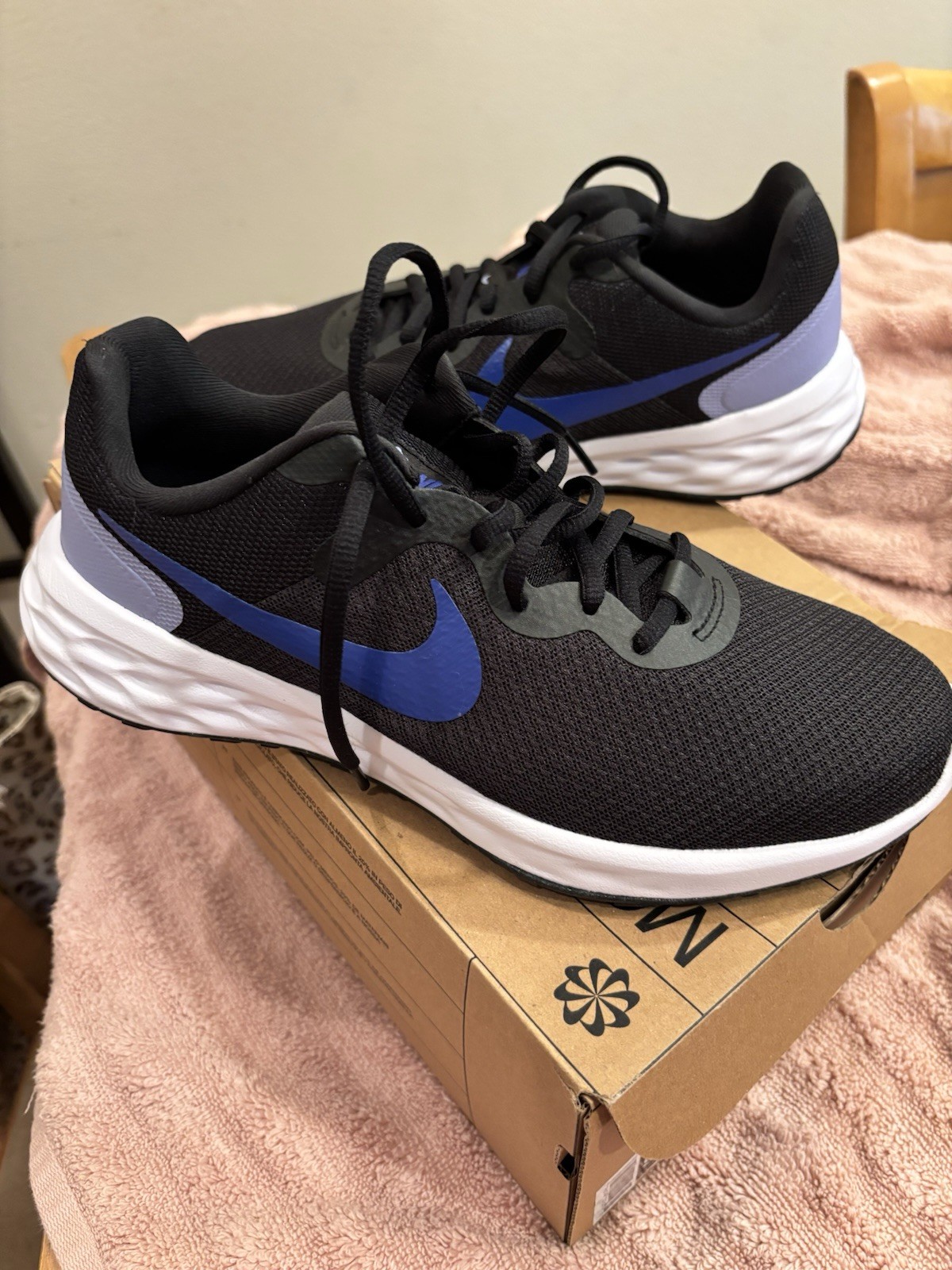 Wmns Revolution 6 Next Nature ‘Black Lapis’ Size 9.5