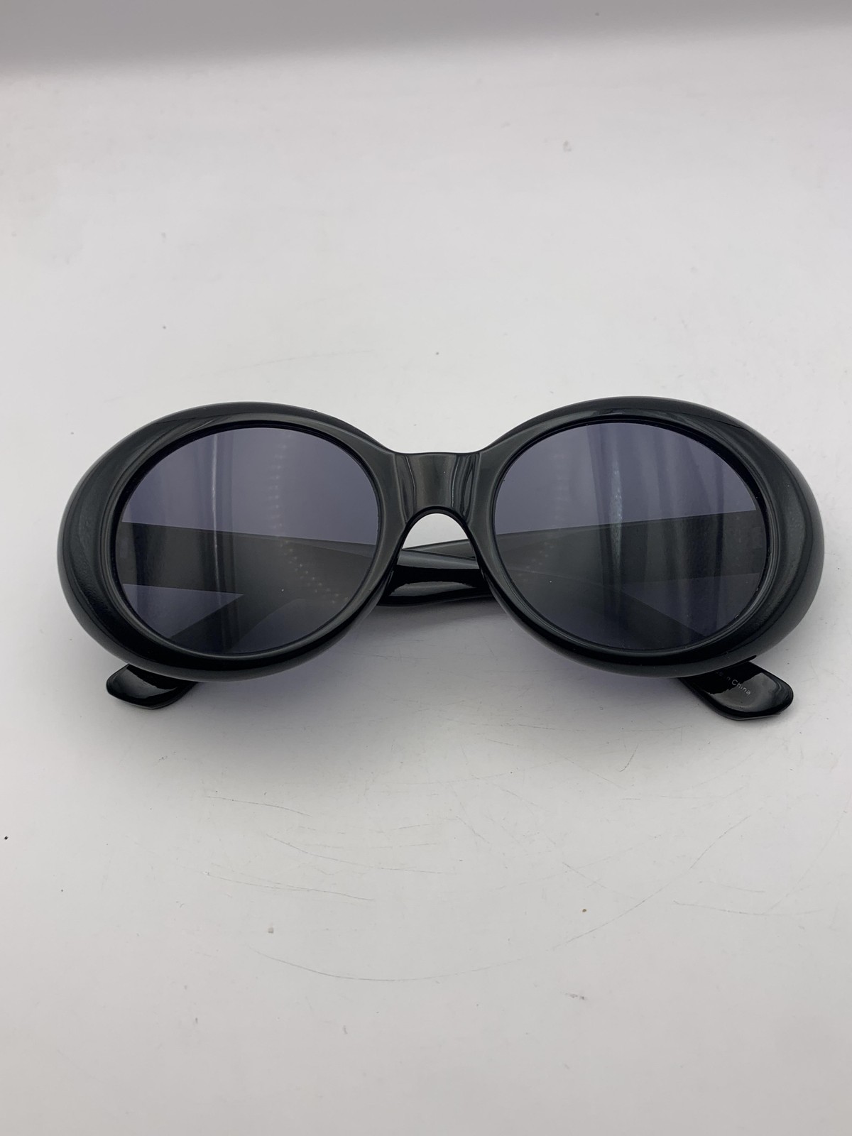 Elizabeth And James Sunglasses WG01SU01 Black Oval Womens Gray Oversized China