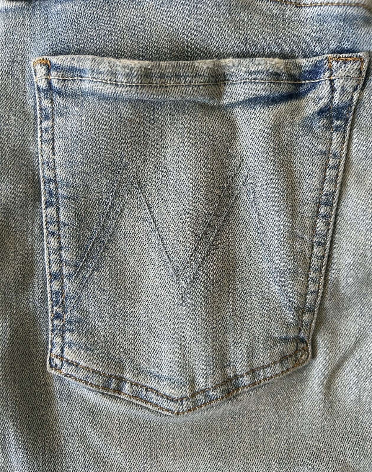 Sz 28 | MOTHER Hiker Hover | High Rise Straight Jeans | Light Wash | Excellent