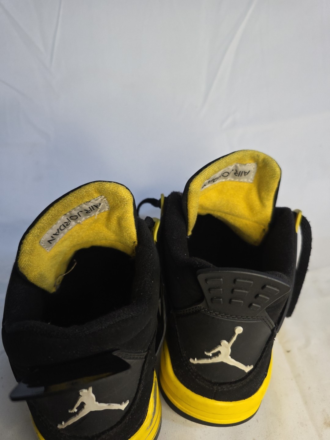 Jordan 4 Retro Yellow Thunders Size Y6.5
