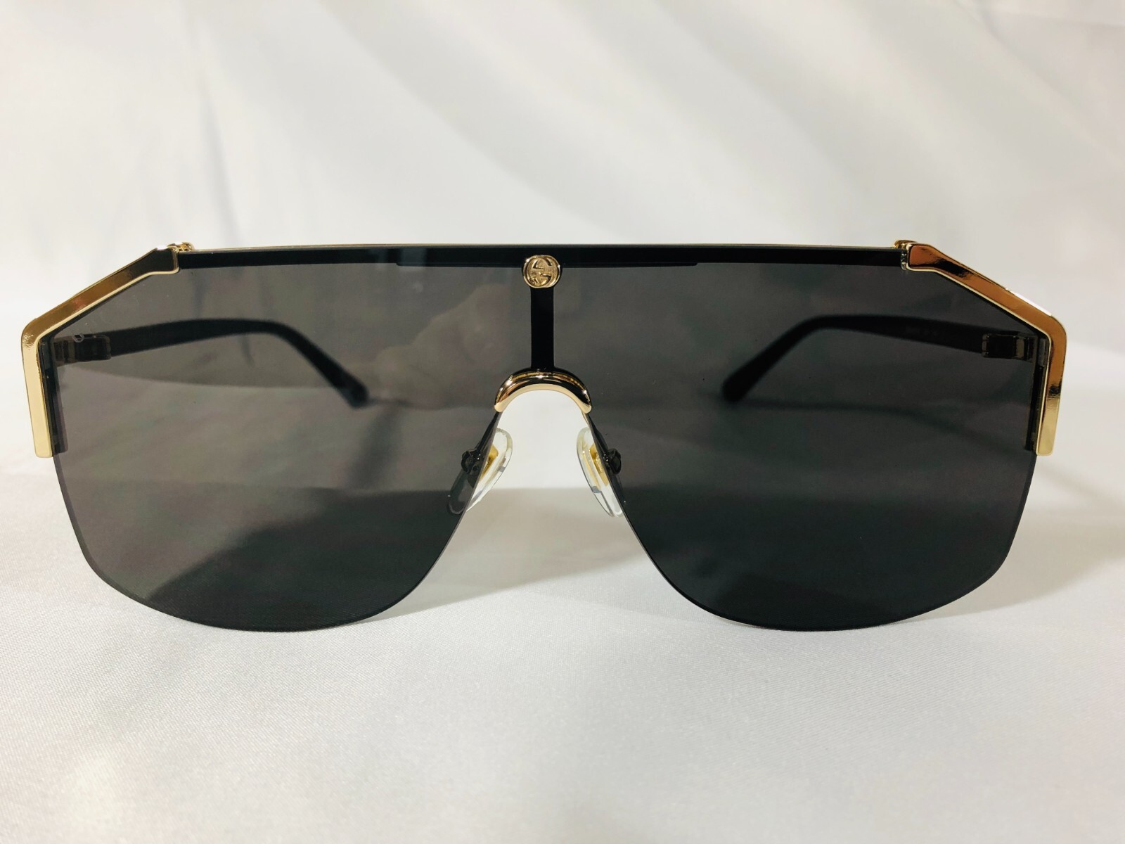 Authentic New Gucci GG0291S Gold / Grey Lens Shield Sunglasses 100% UV