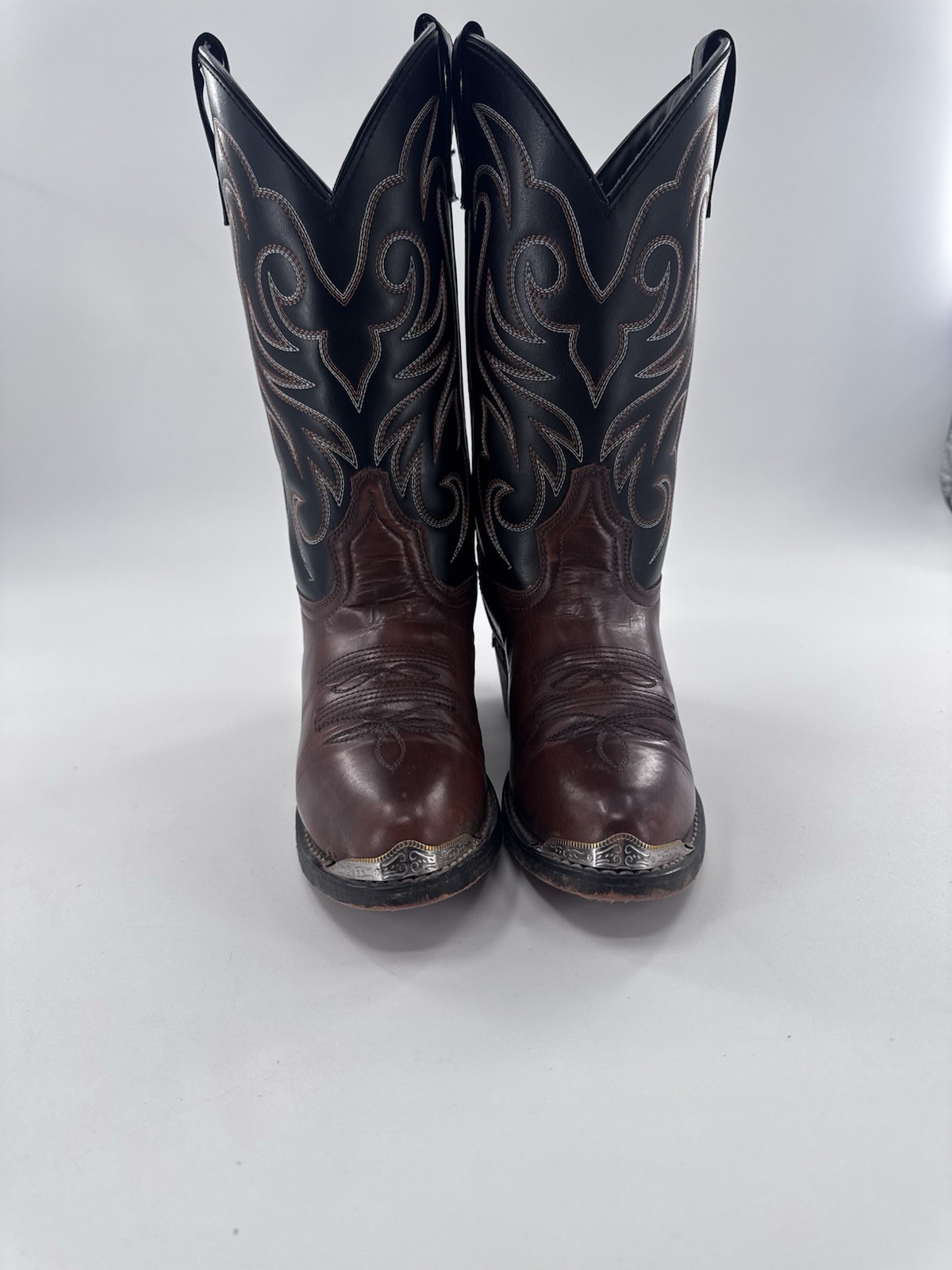 Laredo Men’s 28-2464 Nashville Leather Cowboy Boot Size 7 EW Peanut