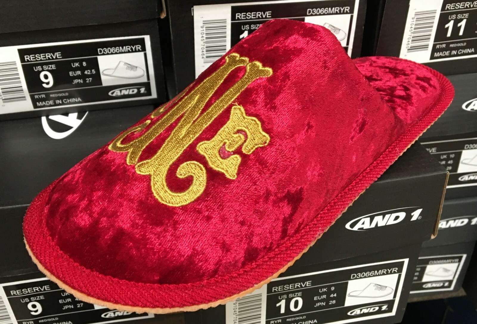 Sale! AND 1 Reserve Slipper Men’s Slipper Red/Gold Velour D3066MRYR O