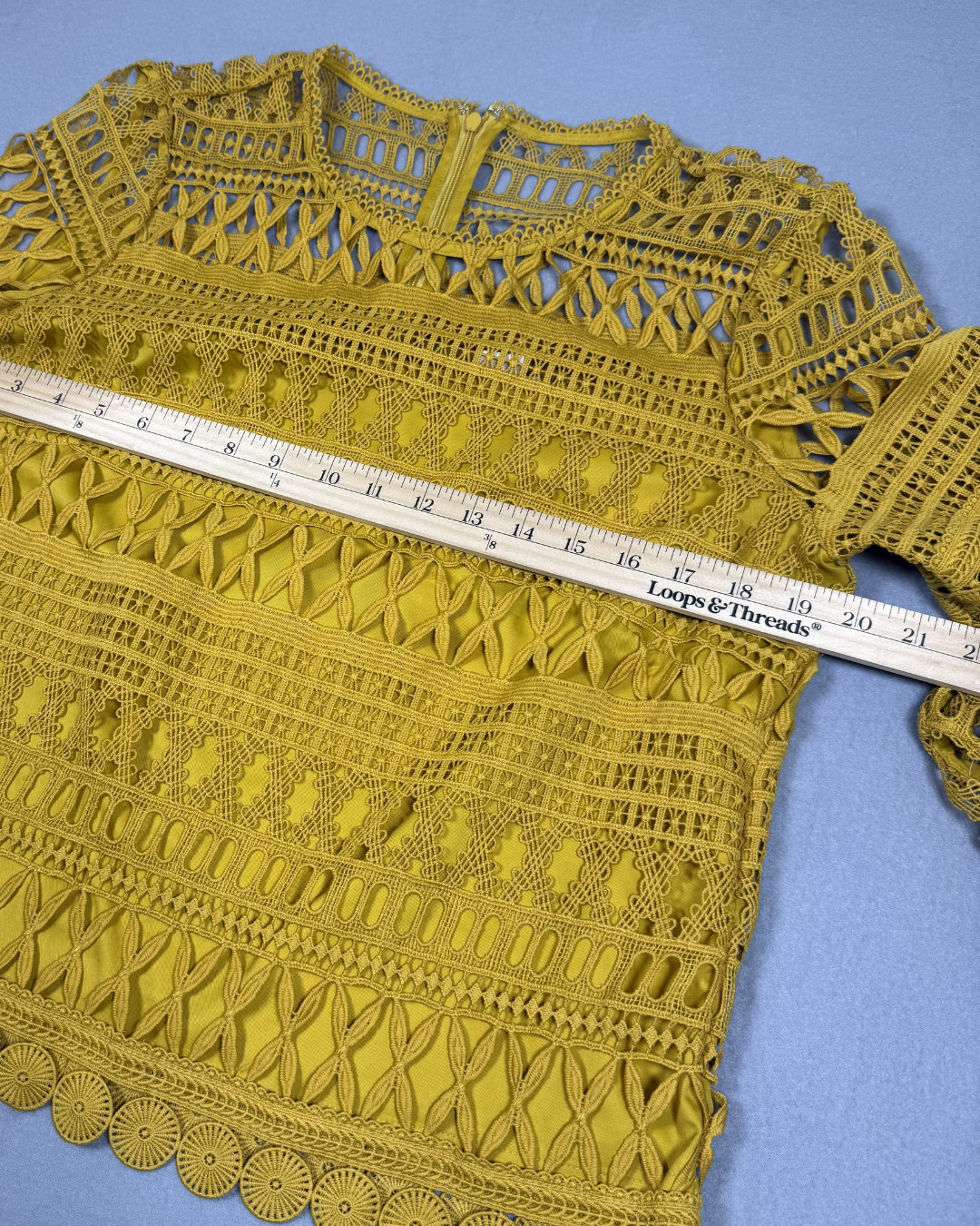 A. Moss Womens Medium Mustard Lace Crochet Blouse Long Sleeve Boho Top Lined