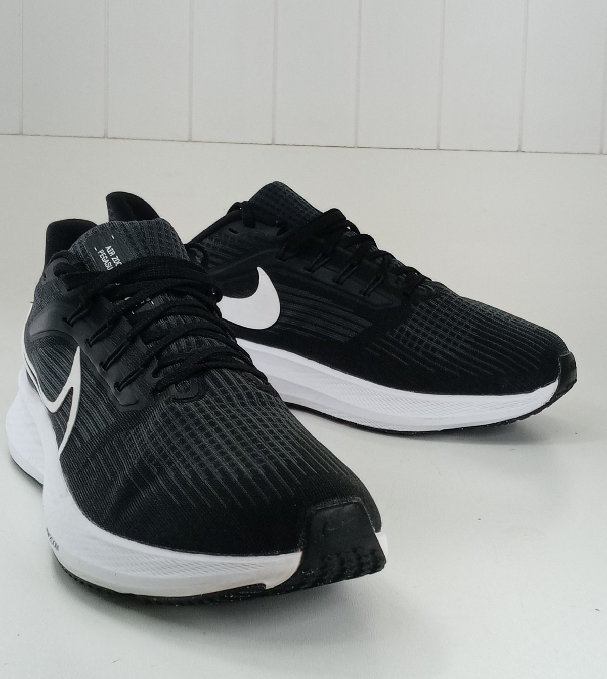Nike Air Zoom Pegasus 39 Men Black White Running Shoe Sneaker DH4071-001 Sz 10.5