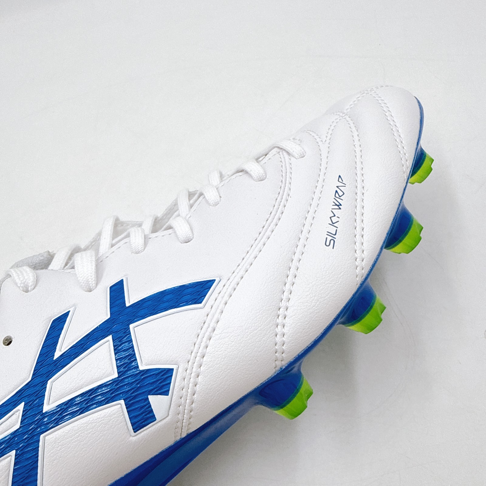 ASICS DS LIGHT X-FLY 6 1101A076 102 Soccer Cleats US 5.5-10 White Asics Blue