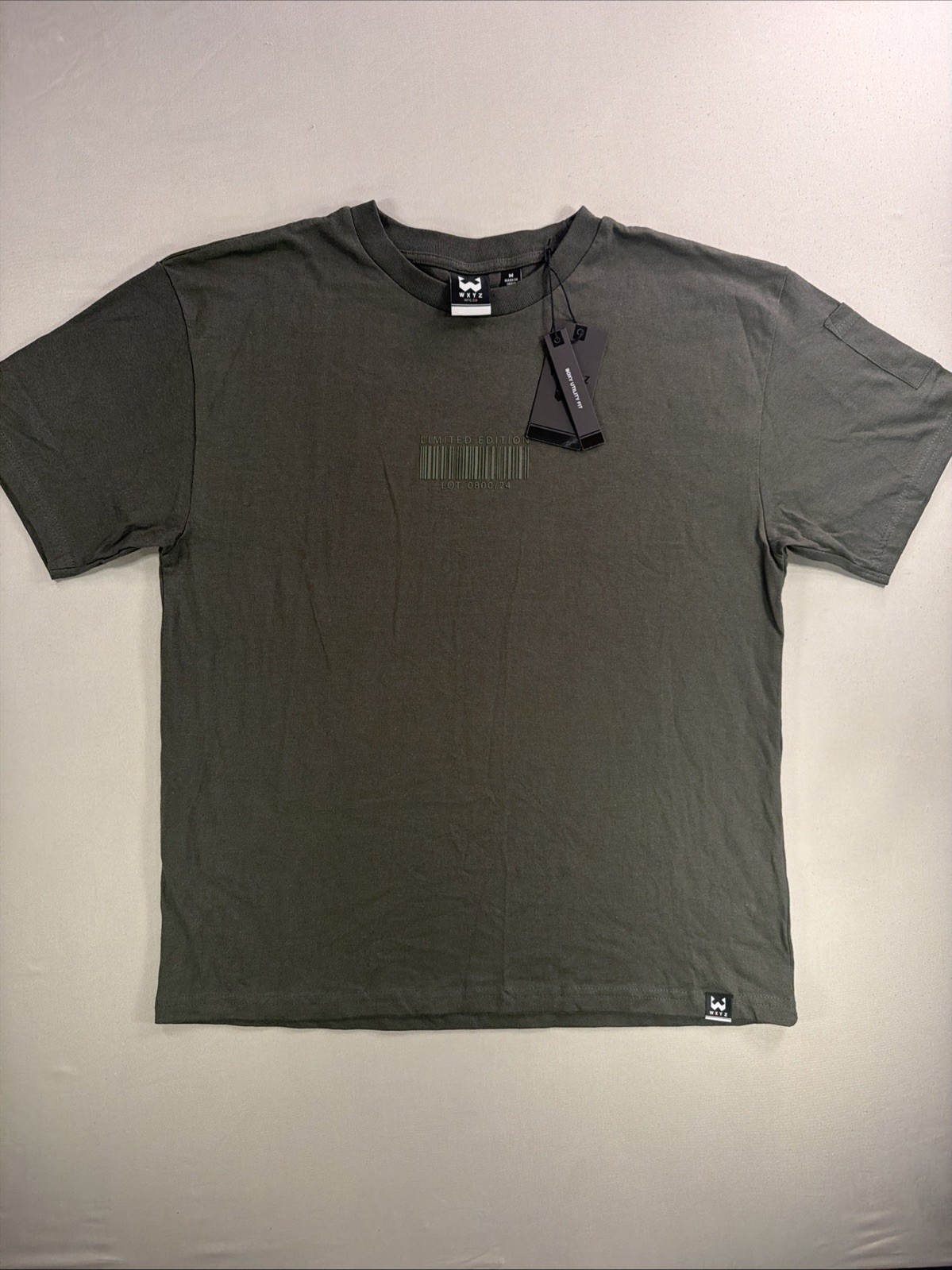 NWT WXYZ MFG CO Mens Medium Olive Green Boxy Utility Fit Limited Edition T-Shirt