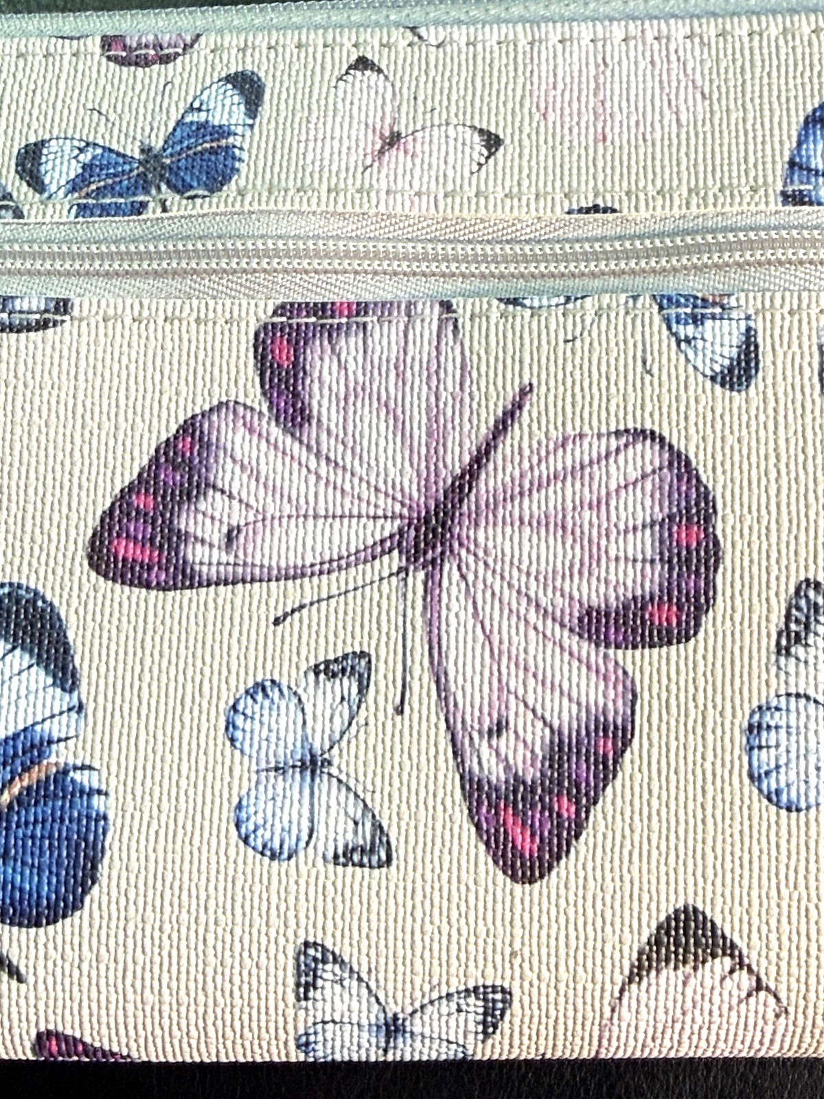 MUNDI Womans / CEO Clutch- Big Fat Wallet / Full Zip / BUTTERFLY / New