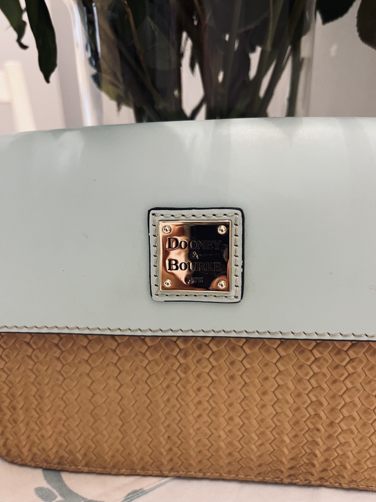 DOONEY & BOURKE BEACON LEATHER CROSSBODY SAND LIGHT BLUE-EMBOSSED WOVEN