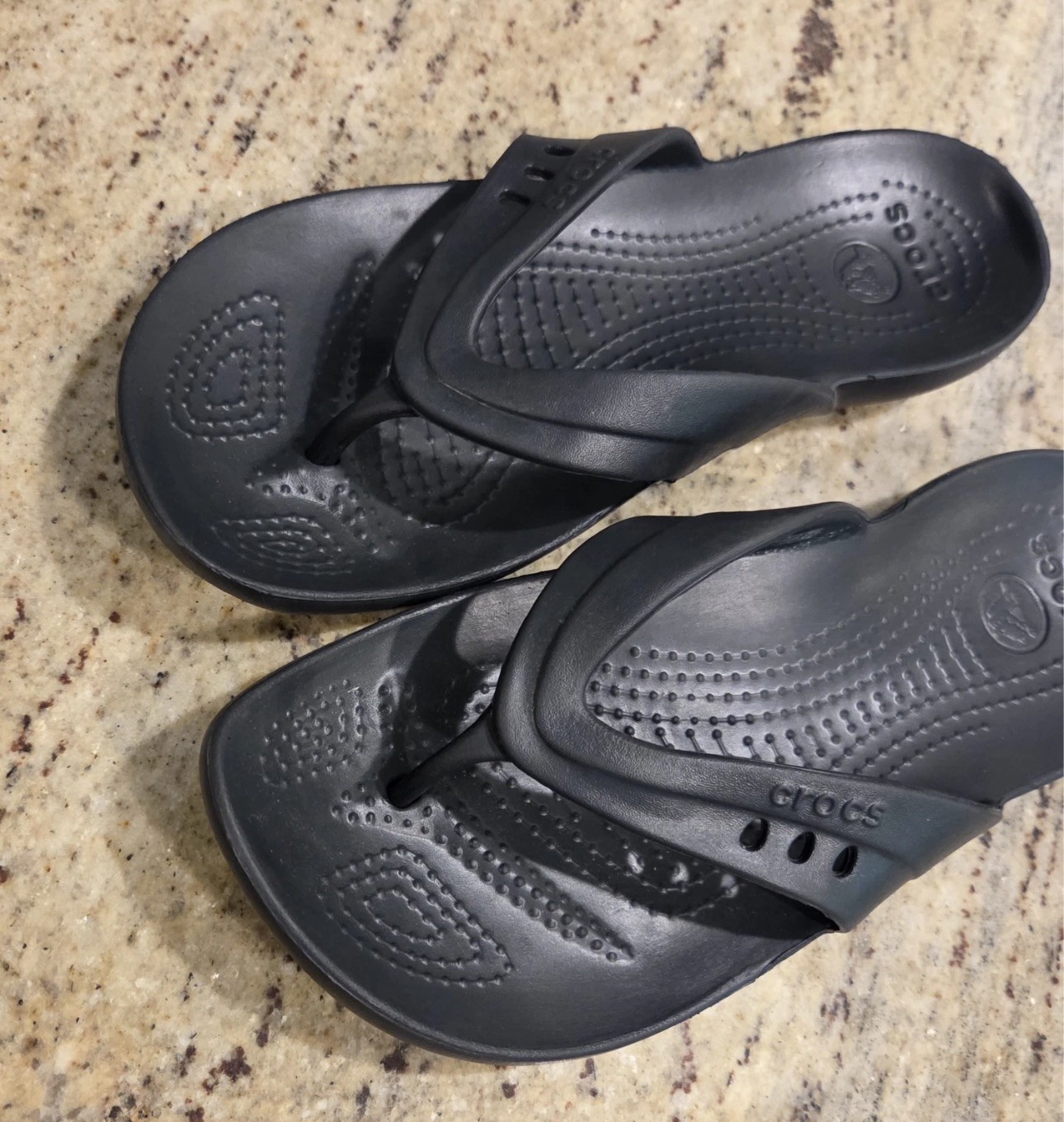 Crocs Kadee Flip Flop Sandals Women’s 8 Black Thong Slip-On Open Toe Comfort